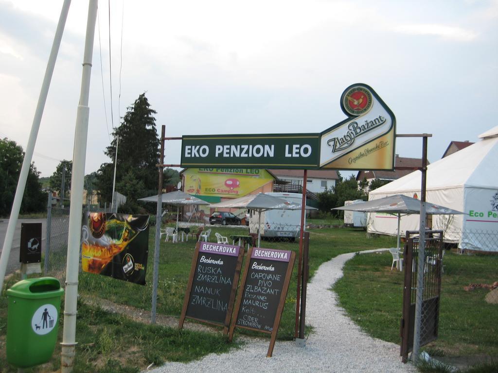 Eko Penzion Leo Dudince Exterior foto